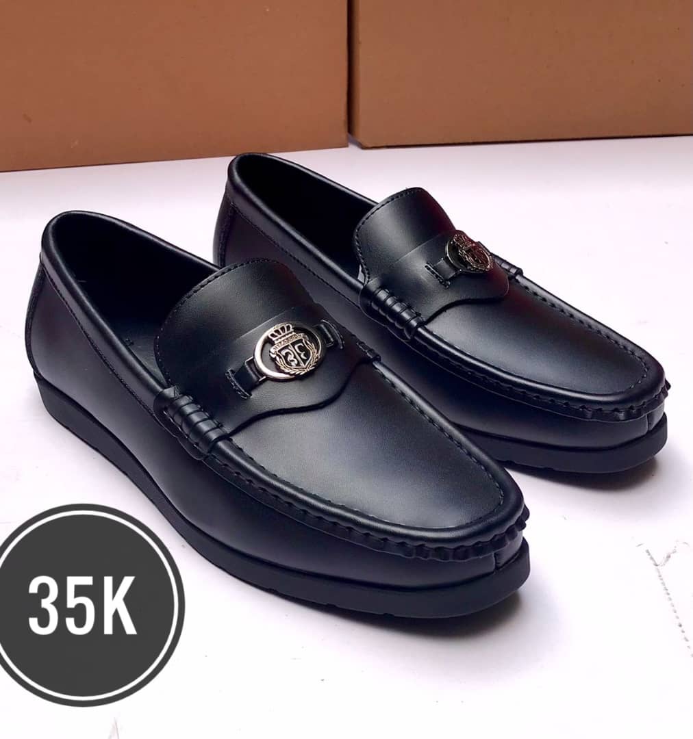 EX2325 sneaker front view